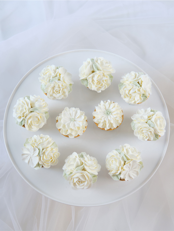 Cupcakes Sắc hoa 16