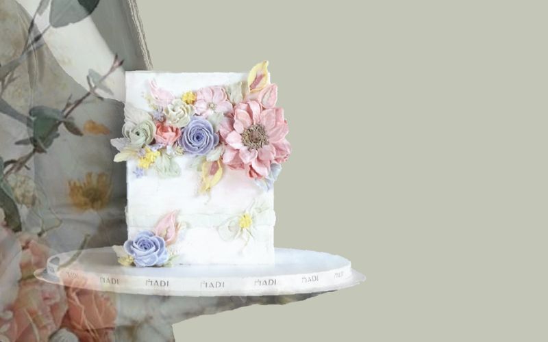 Bánh kem tặng người yêu với thiết kế riêng theo yêu cầu, giúp gửi trọn thông điệp yêu thương theo cách thật đặc biệt