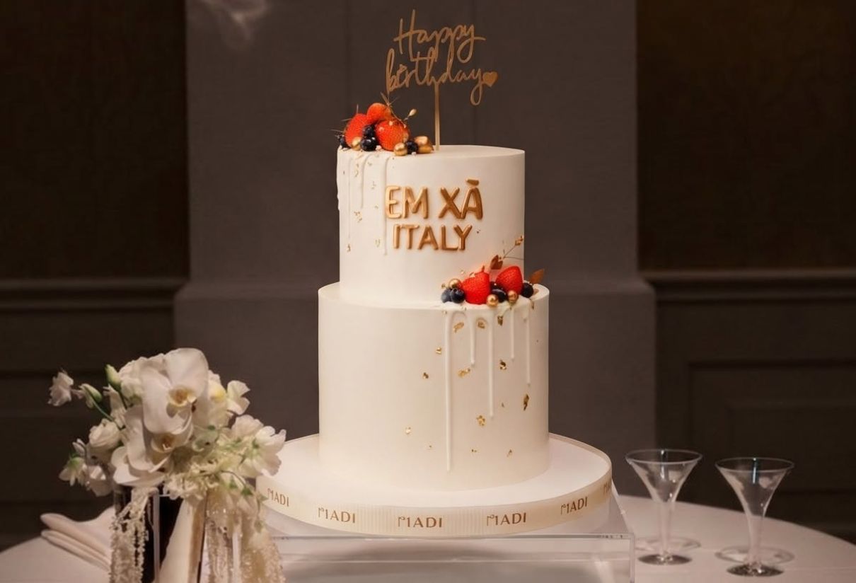 đặt bánh sinh nhật trước bao lâu