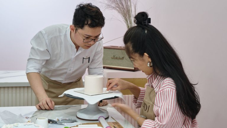 Khóa học làm bánh kem chuyên nghiệp