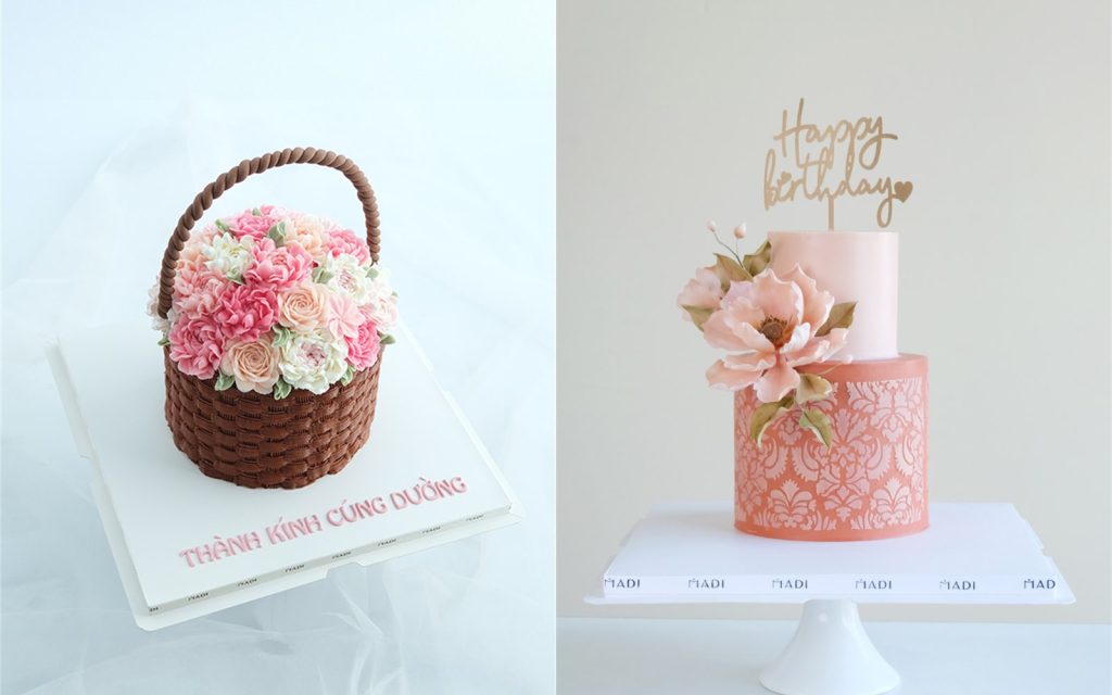 Bánh kem cho gia đình dạng giỏ hoa kem bơ và mẫu hoa đường
