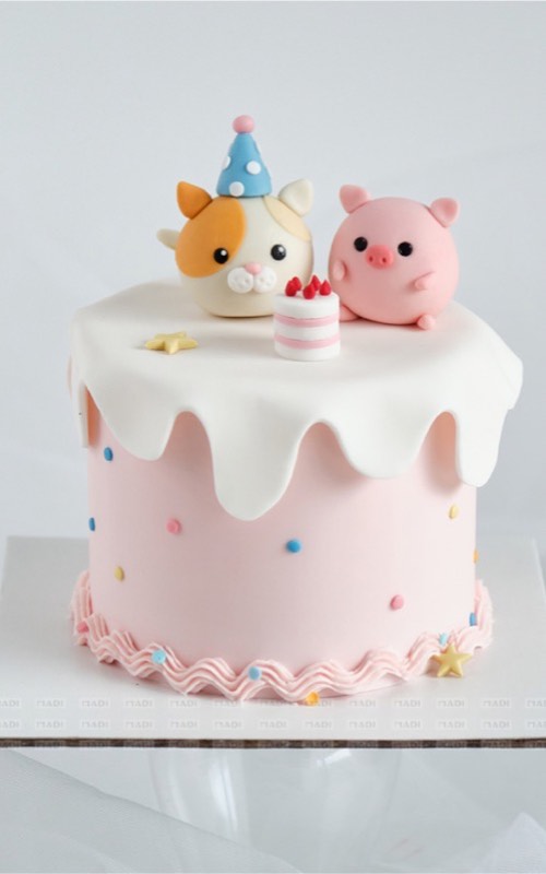 Bánh kem đầy tháng cỡ nhỏ 9cm cho tiệc gia đình thân mật tại MaDi