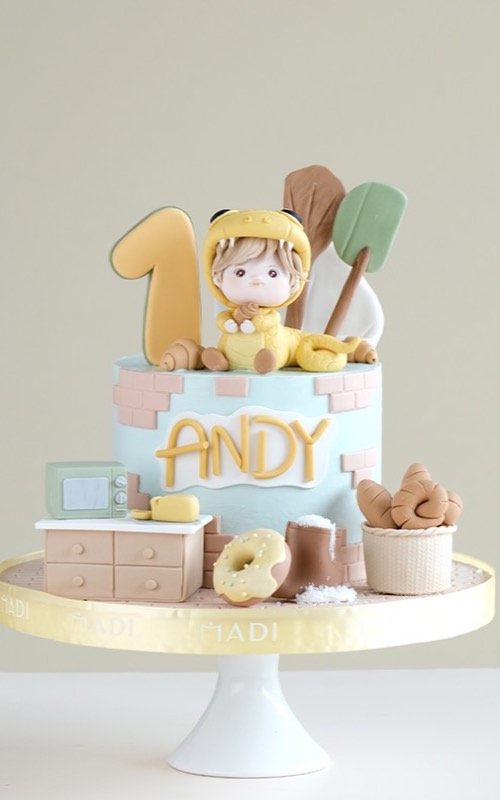 Bánh kem thôi nôi bé trai tuổi Rắn tạo hình đầu bếp nhí size 16cm tại Tiệm Bánh MaDi