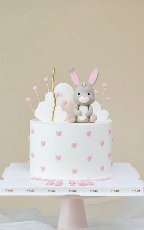 Bánh kem thôi nôi tạo hình thỏ cỡ lớn size 20cm tại Tiệm Bánh MaDi