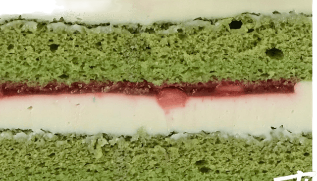 Bánh kem nhân Trà Xanh Whipped Cream Strawberry Compote – Tiệm Bánh MaDi